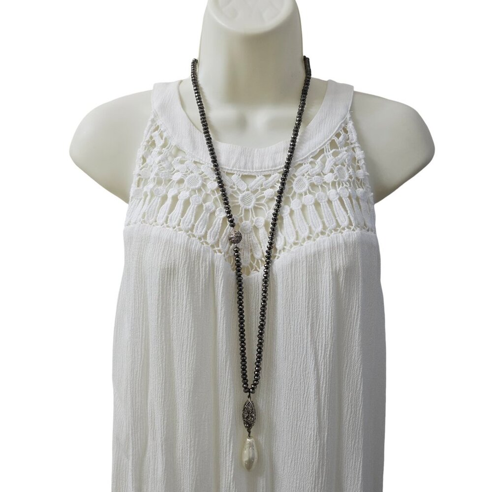 Chico’s Hematite Tone Beaded Pavé Rhinestone & Faux Pearl Pendant Necklace